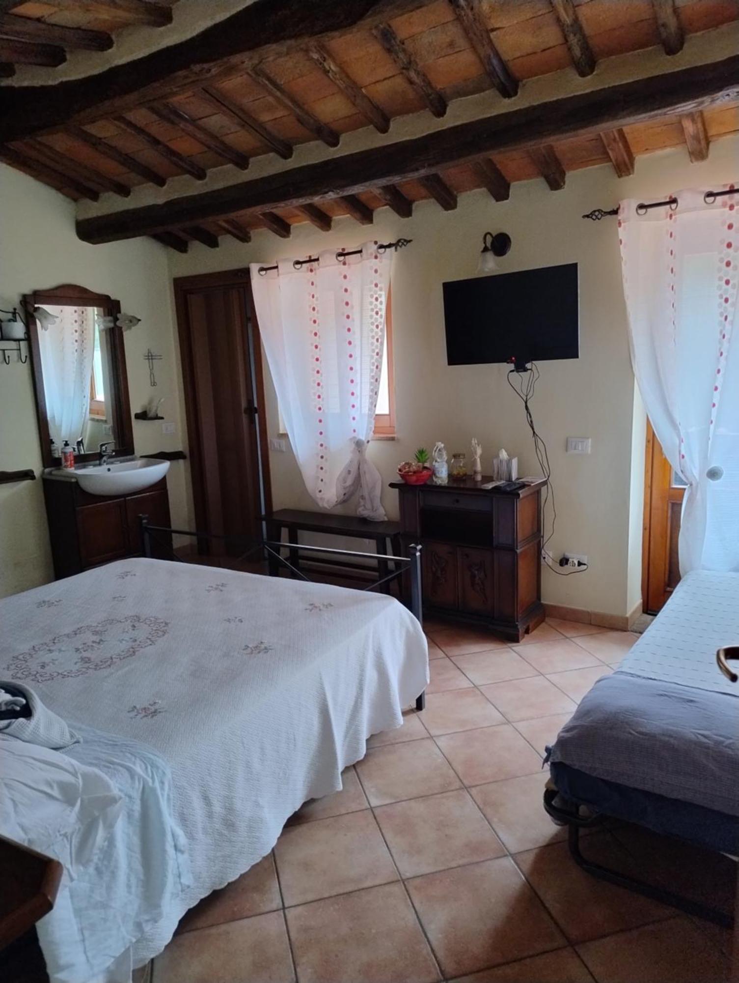 コッレ・ヴァル・デルザ La Strega Ubriaca Bed & Breakfast エクステリア 写真