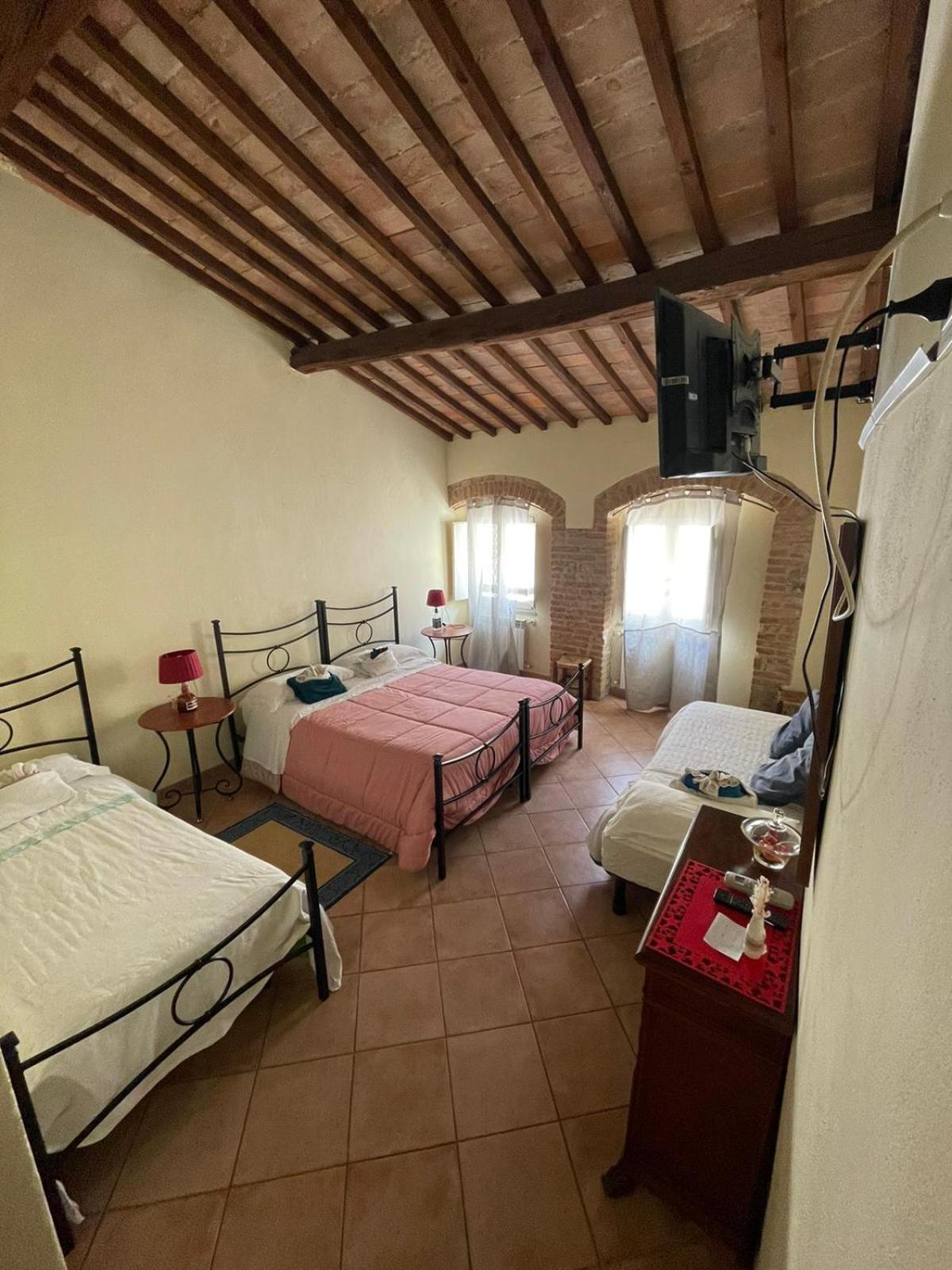 コッレ・ヴァル・デルザ La Strega Ubriaca Bed & Breakfast エクステリア 写真